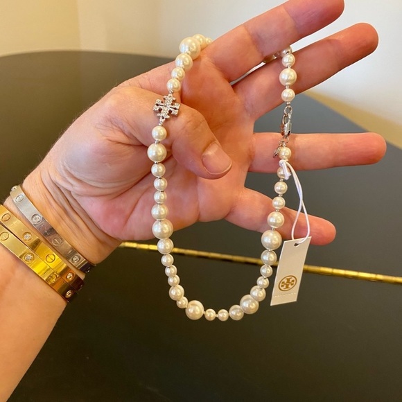 NWT Authentic classic rare Tory Burch Pearl Crystal Short Necklace - Picture 5 of 16